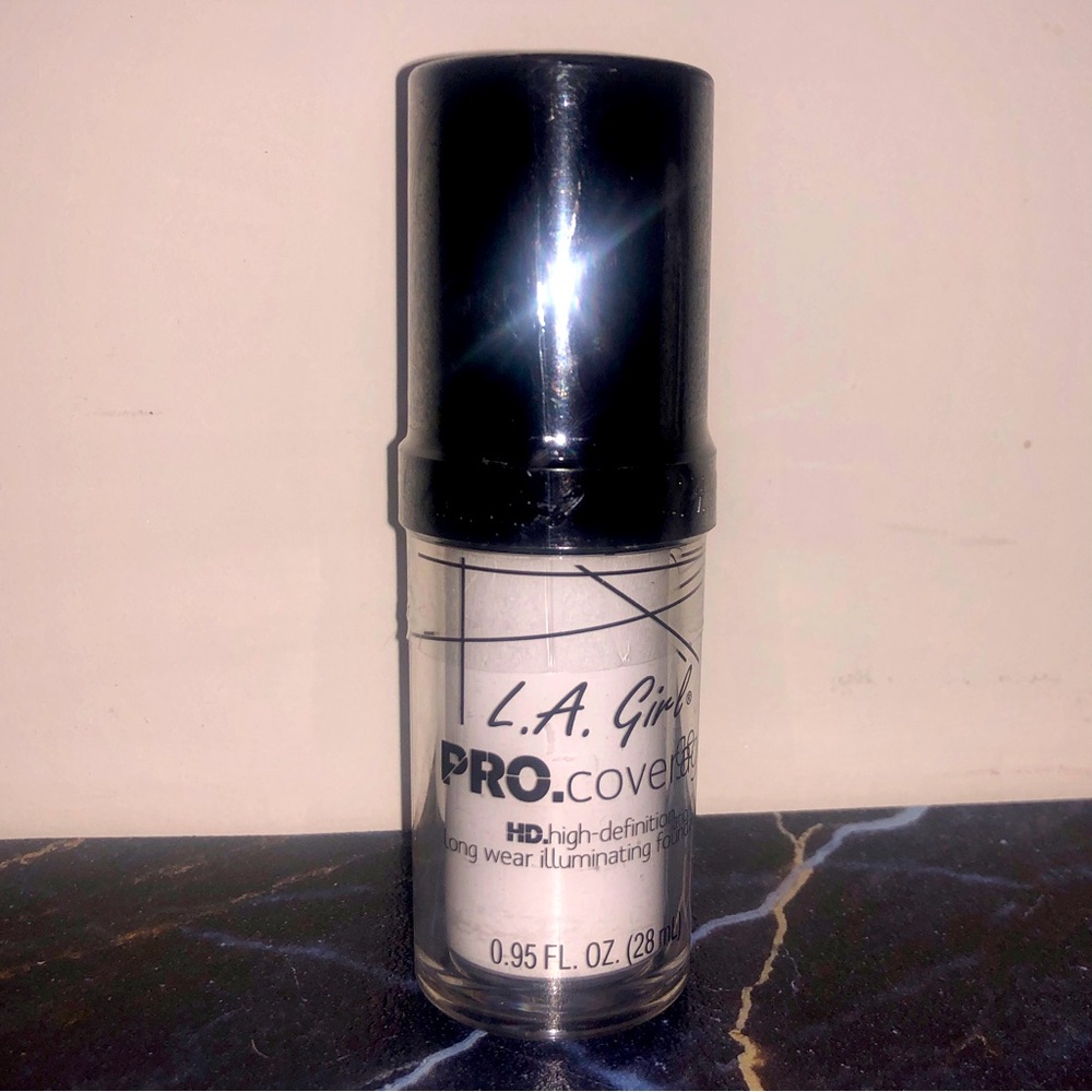 🔥5/$50 LA Girl PRO COVERAGE Illuminating Foundation Lightener GLM641 WHITE